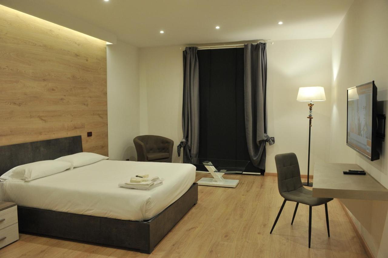 Hotel Theotokos Viggiano Esterno foto